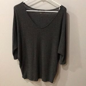 Gray quarter length sleeve sweater